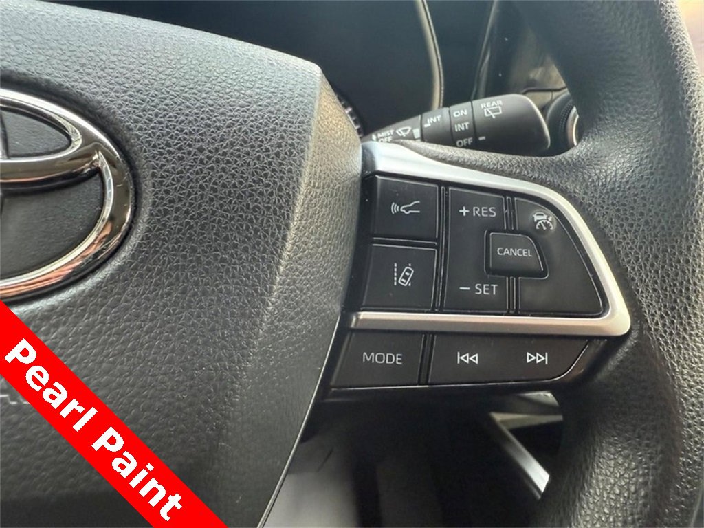 Used 2023 Toyota Highlander L image 22