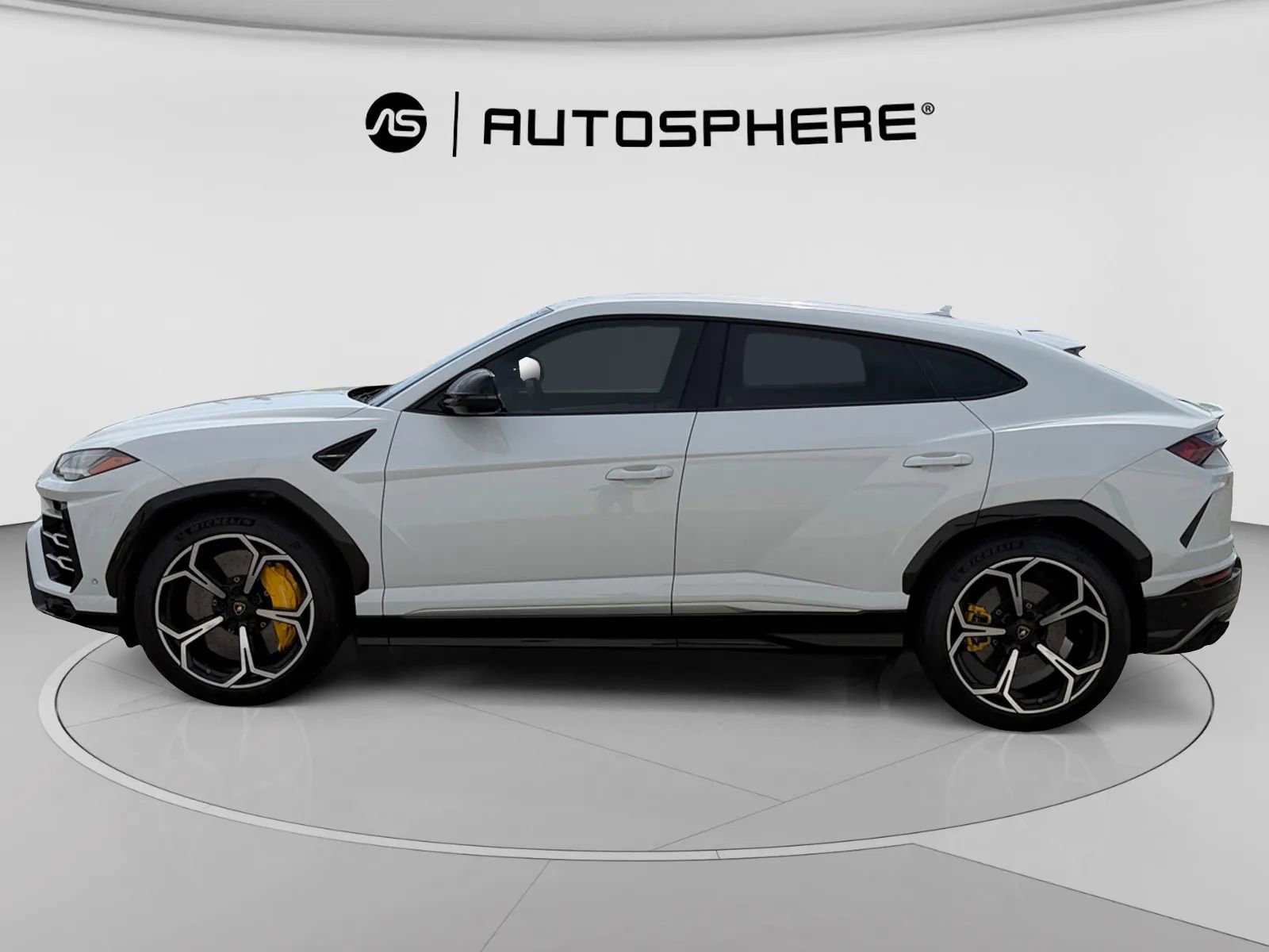 Used 2019 Lamborghini Urus image 5