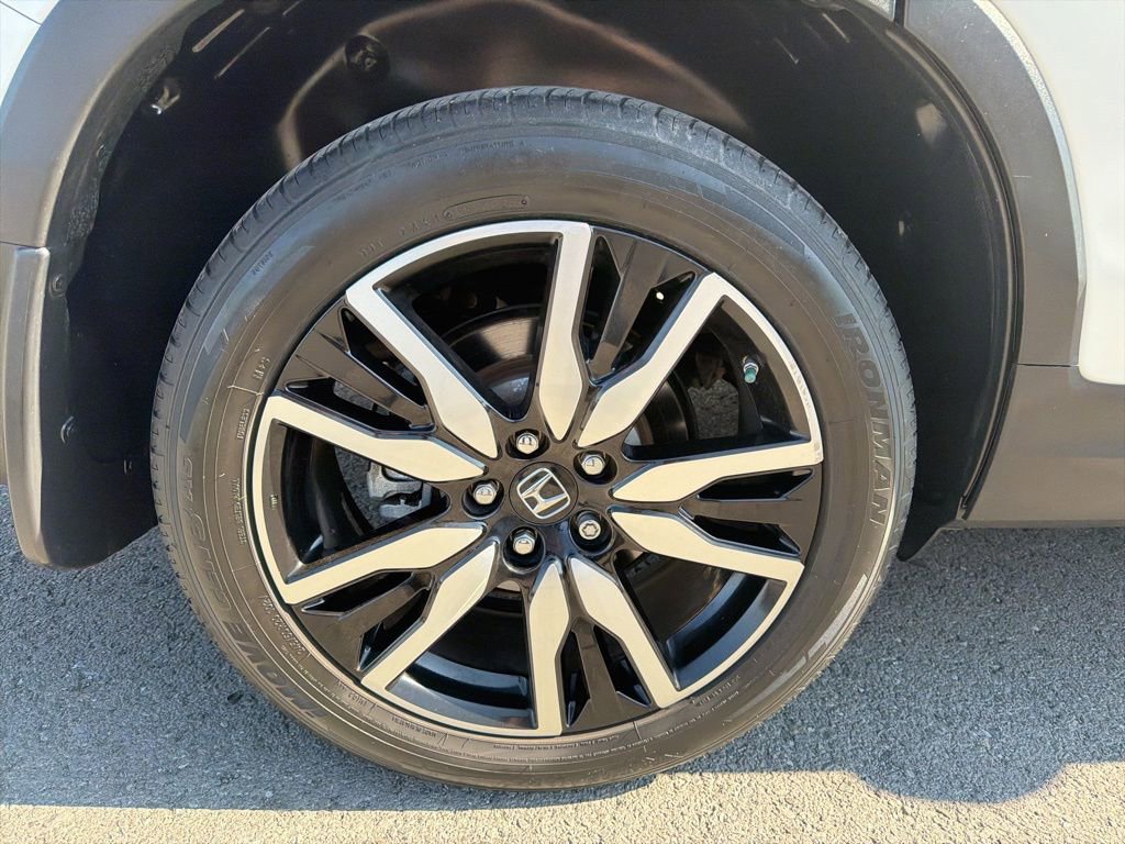 Used 2019 Honda Pilot Touring image 13