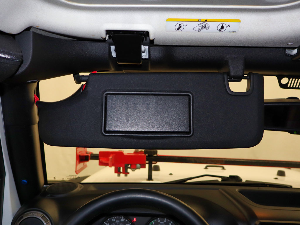 Used 2015 Jeep Wrangler Unlimited Sport w/ Quick Order Package 24S AWD/4WD image 27
