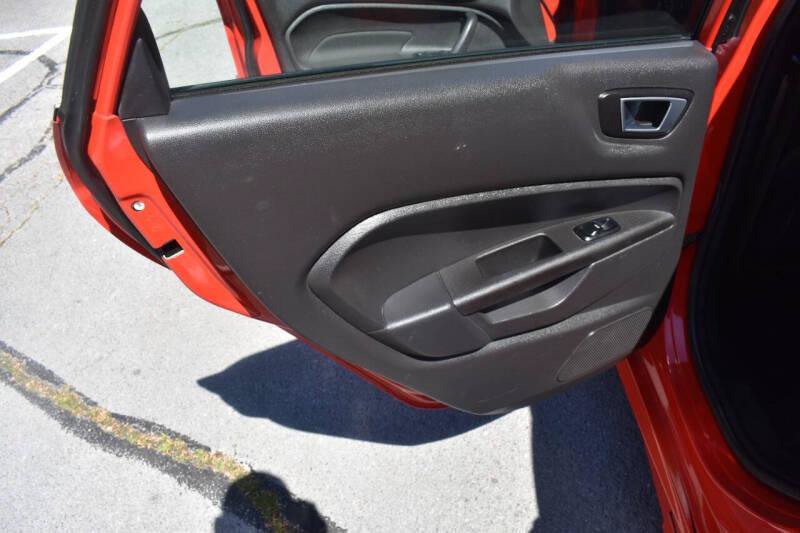 Used 2015 Ford Fiesta ST w/ ST Recaro Package FWD image 29