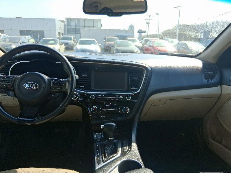 Used 2015 Kia Optima EX FWD image 25