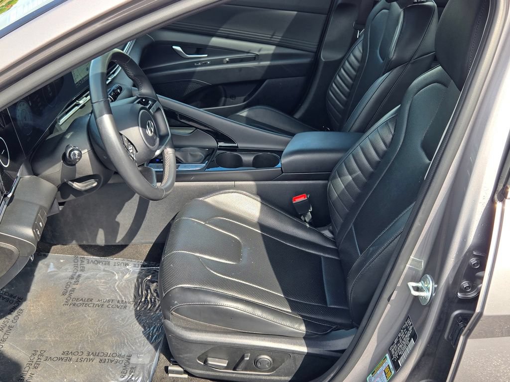 Certified 2024 Hyundai Elantra Limited FWD image 29