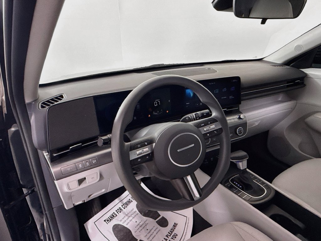 Used 2024 Hyundai Kona SE AWD/4WD image 9