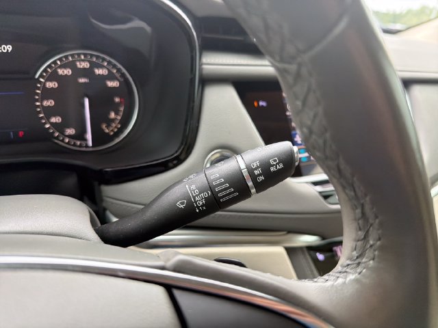 Used 2021 Cadillac XT5 Premium Luxury AWD/4WD image 18