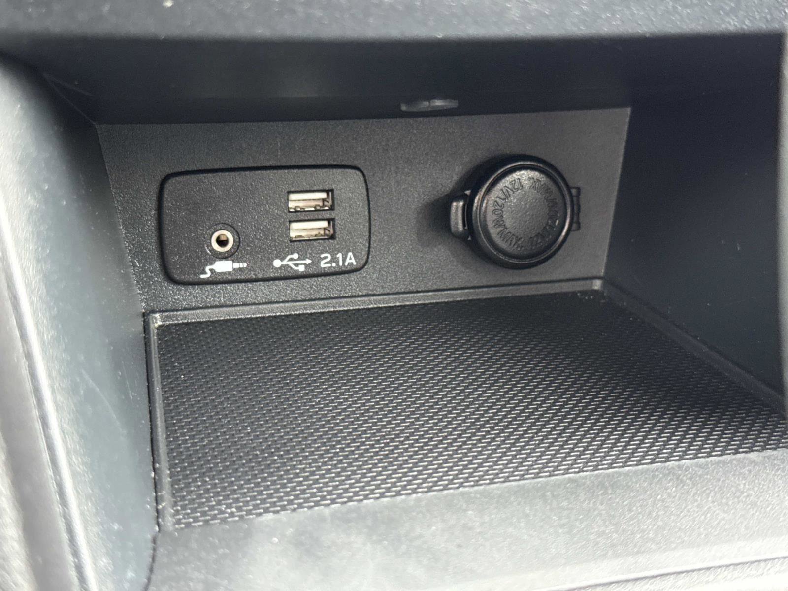 Used 2023 Subaru Impreza 2.0i Limited image 6