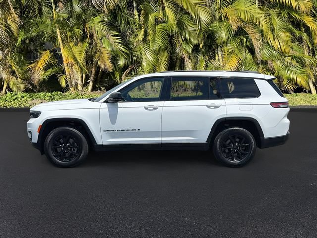 Used 2024 Jeep Grand Cherokee L Altitude RWD image 9
