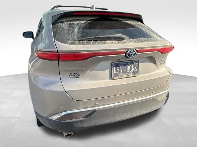 Used 2022 Toyota Venza Limited image 5