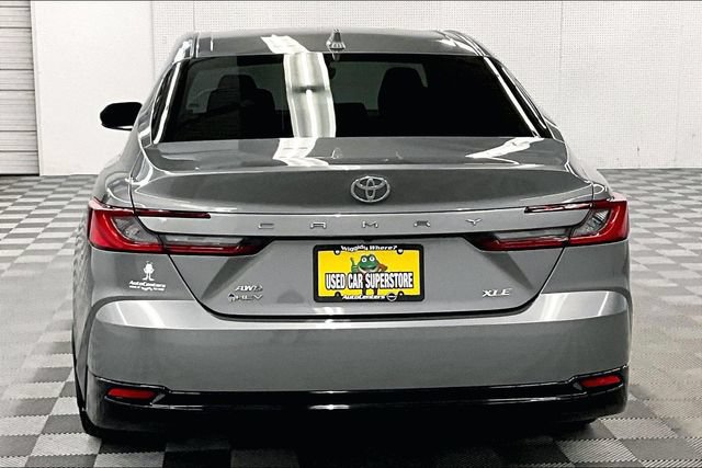 Used 2026 Toyota Camry XLE AWD/4WD image 5