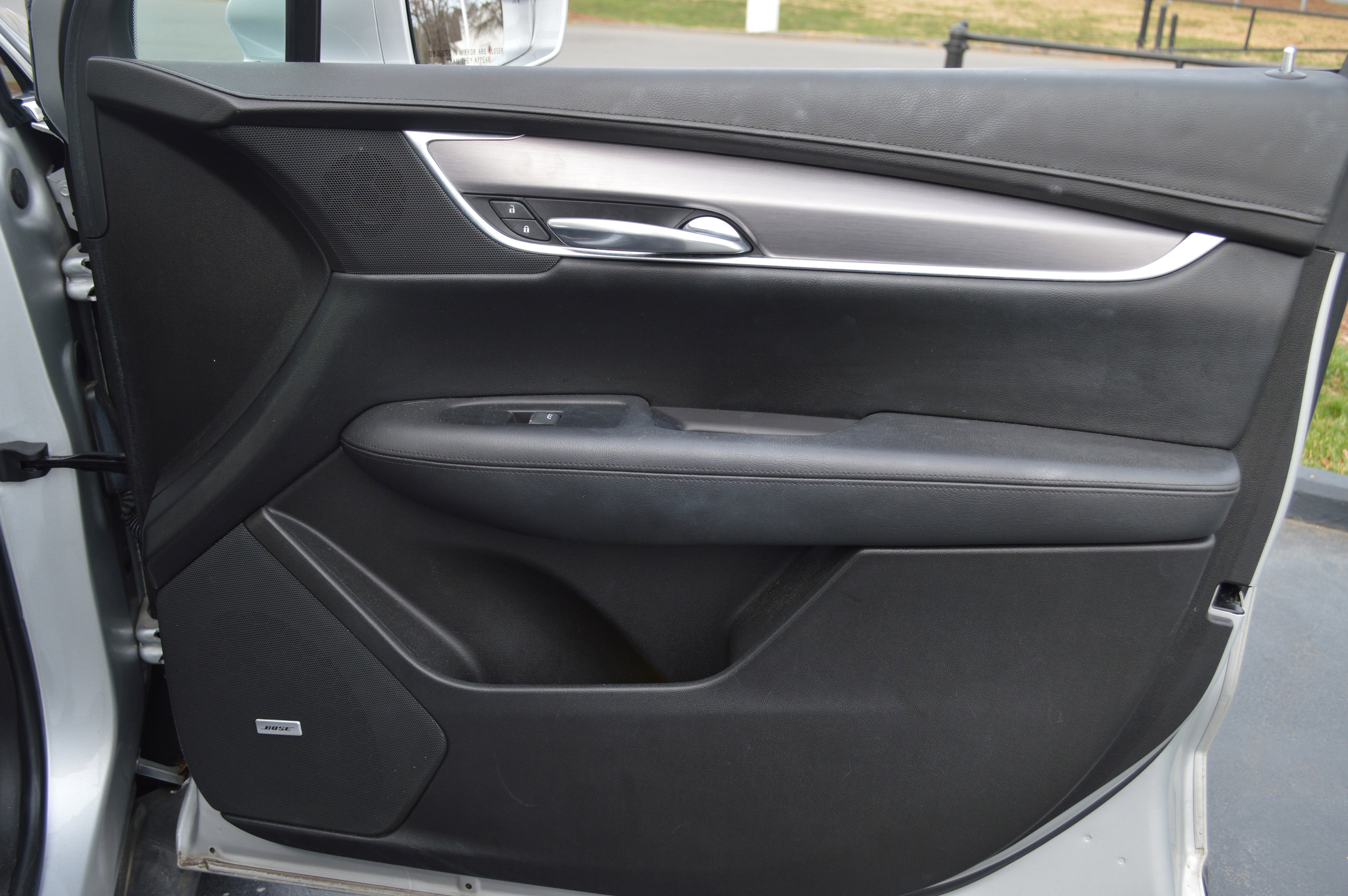 Used 2017 Cadillac XT5 Luxury w/ Driver Awareness Package image 36