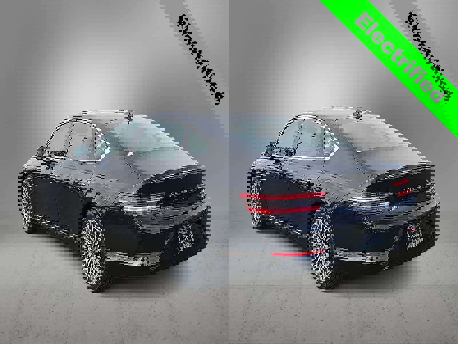 Used 2024 Genesis G80 image 6