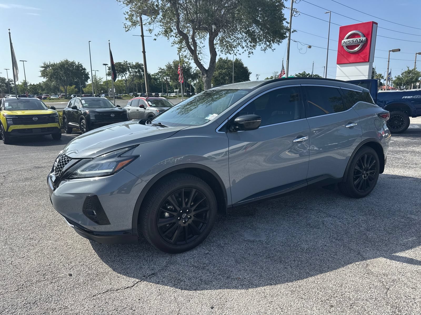 Certified 2024 Nissan Murano SV w/ SV Midnight Edition Package FWD image 2