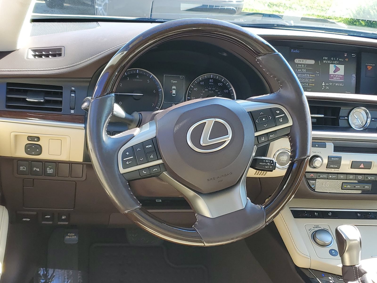 Used 2017 Lexus ES 350 w/ Premium Package FWD image 11