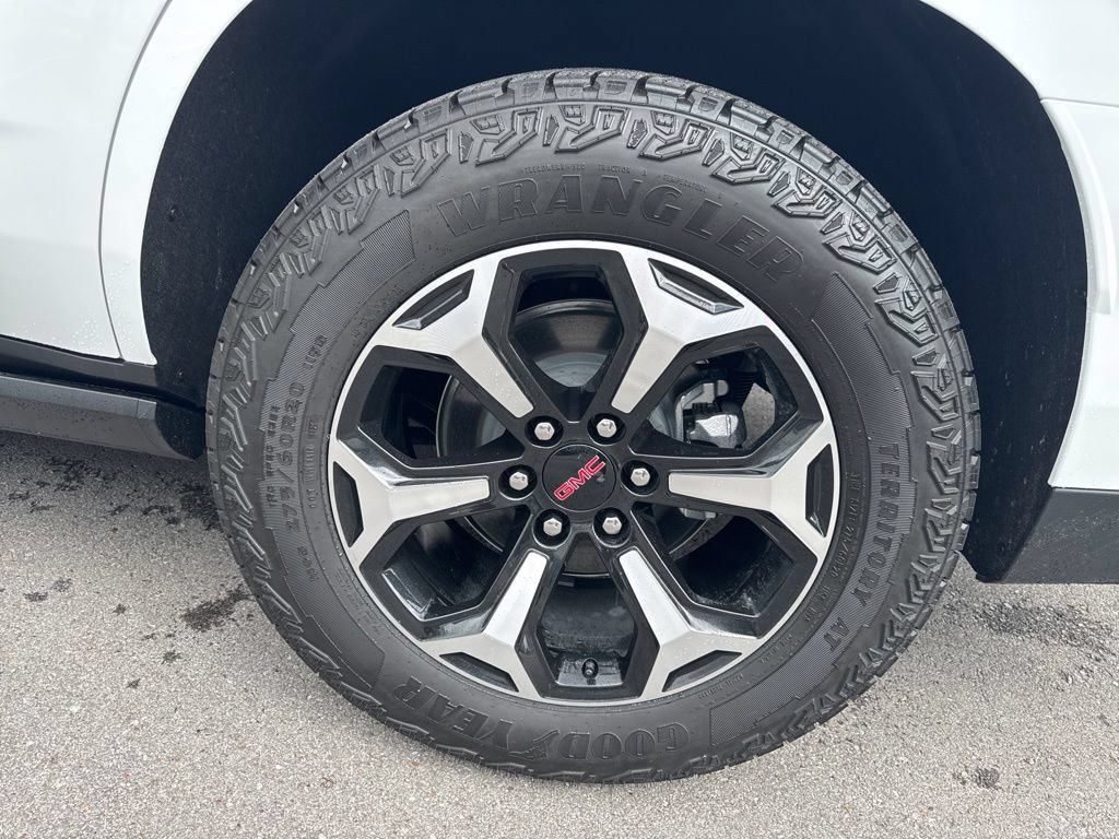 New 2026 GMC Yukon AT4 w/ AT4 Premium Plus Package AWD/4WD image 37