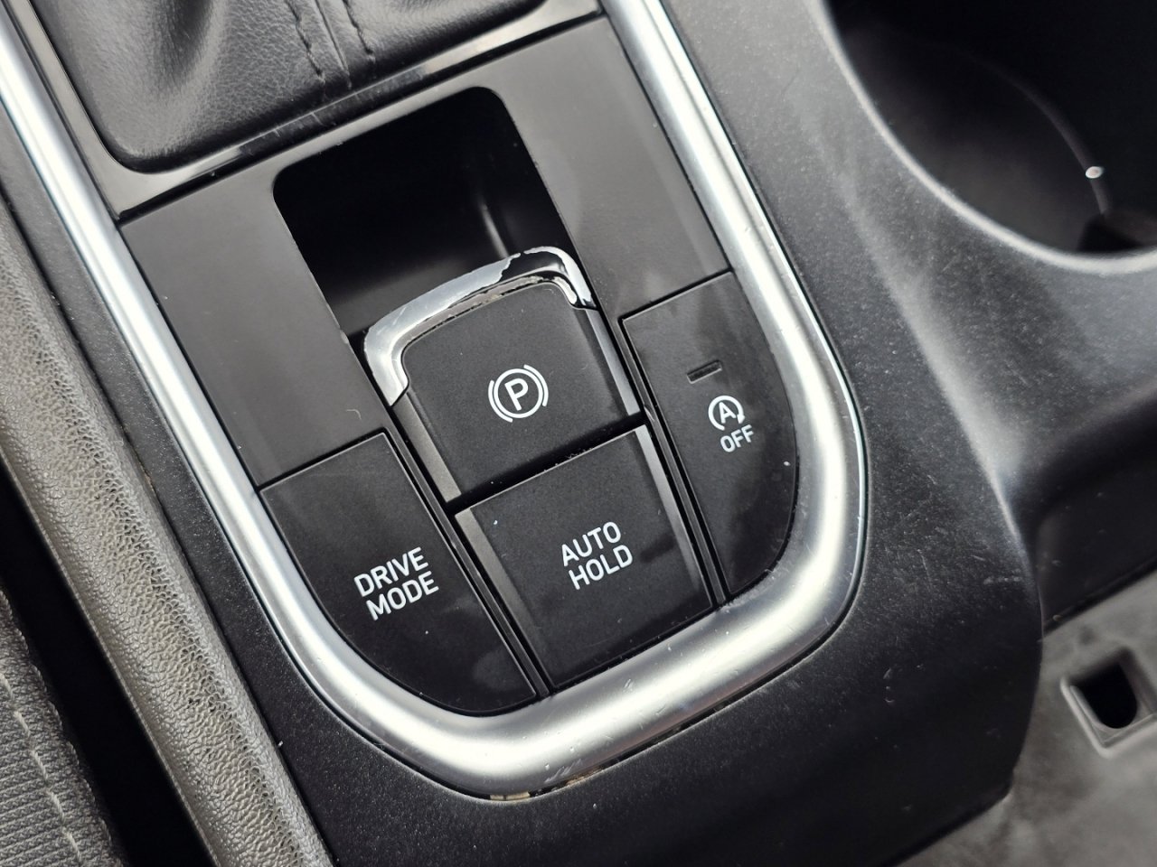 Used 2020 Hyundai Santa Fe SEL FWD image 28