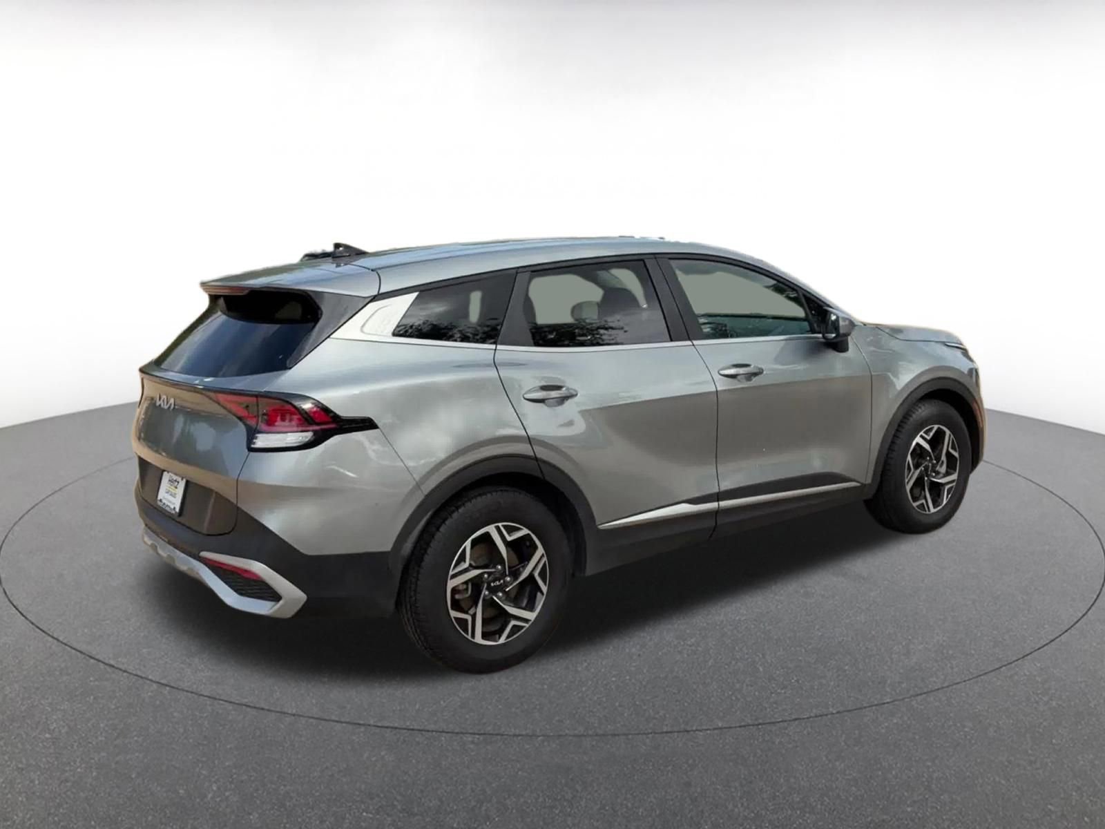 Used 2024 Kia Sportage LX image 15