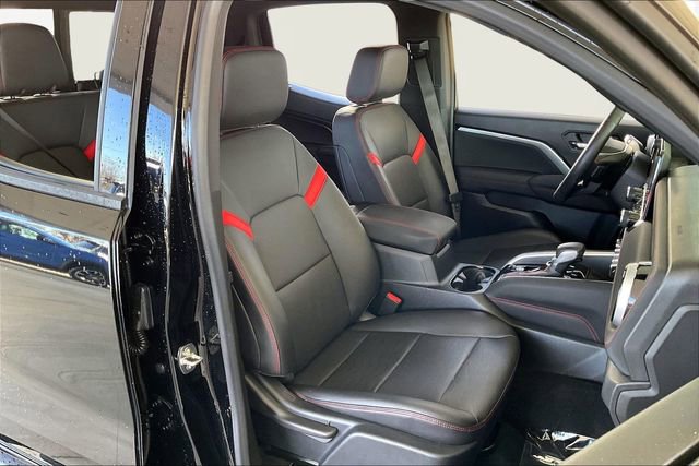 Used 2023 Chevrolet Colorado Z71 w/ Z71 Convenience Package 2 image 19