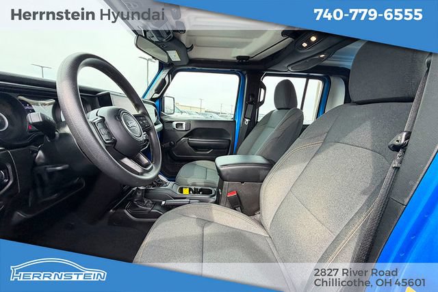 Used 2024 Jeep Gladiator Sport AWD/4WD image 19