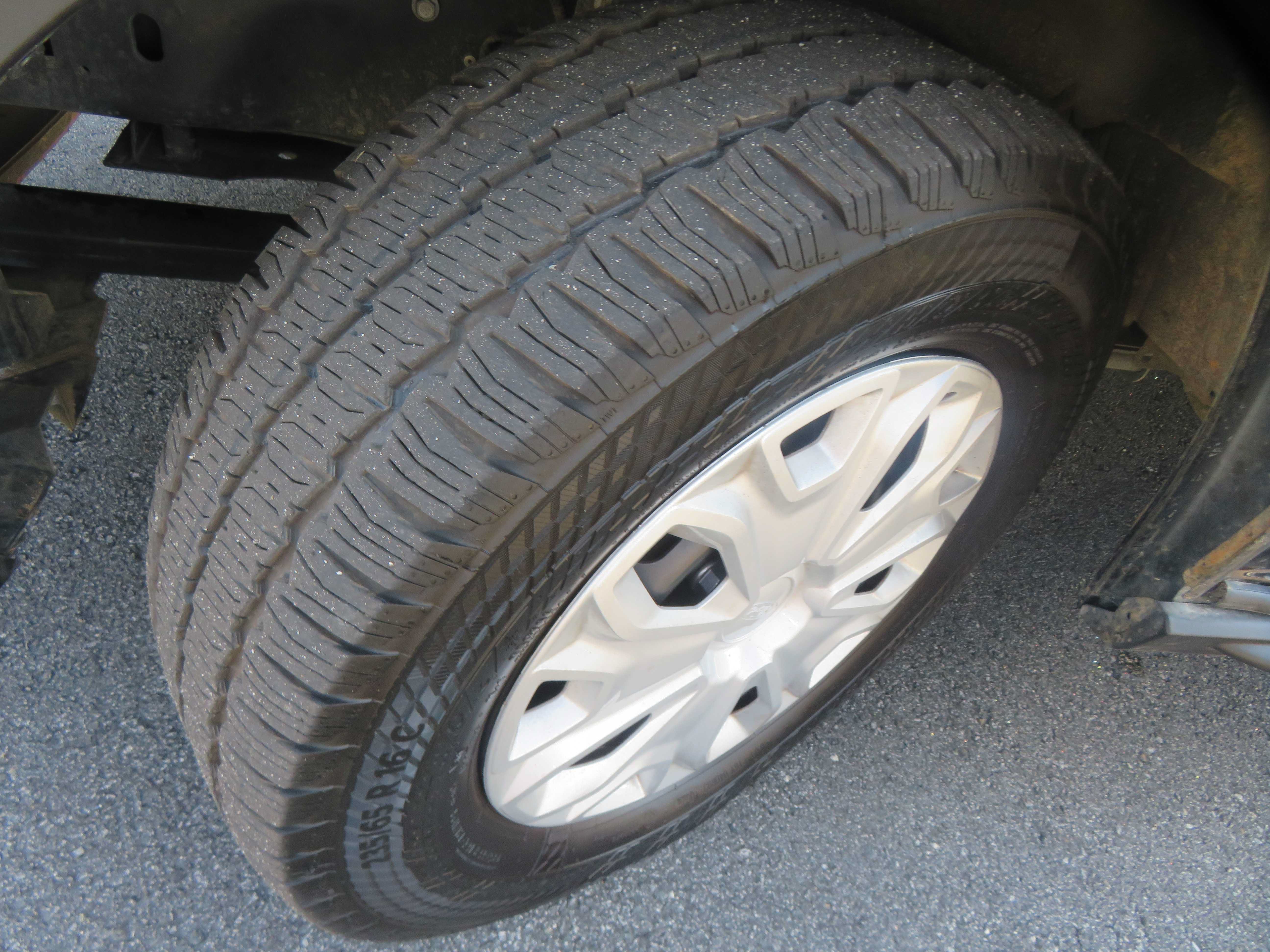 Used 2025 Ford Transit 350 XLT RWD image 11