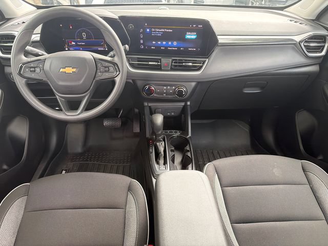 Used 2025 Chevrolet TrailBlazer LS FWD image 22