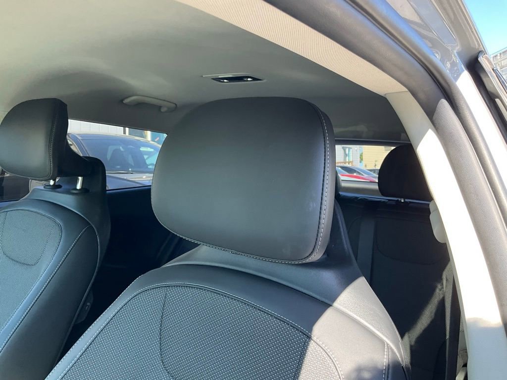 Used 2025 Kia EV6 Light image 18