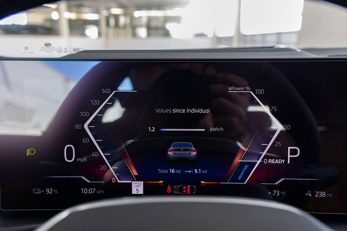 New 2026 BMW i4 eDrive40 w/ Premium Package RWD image 10