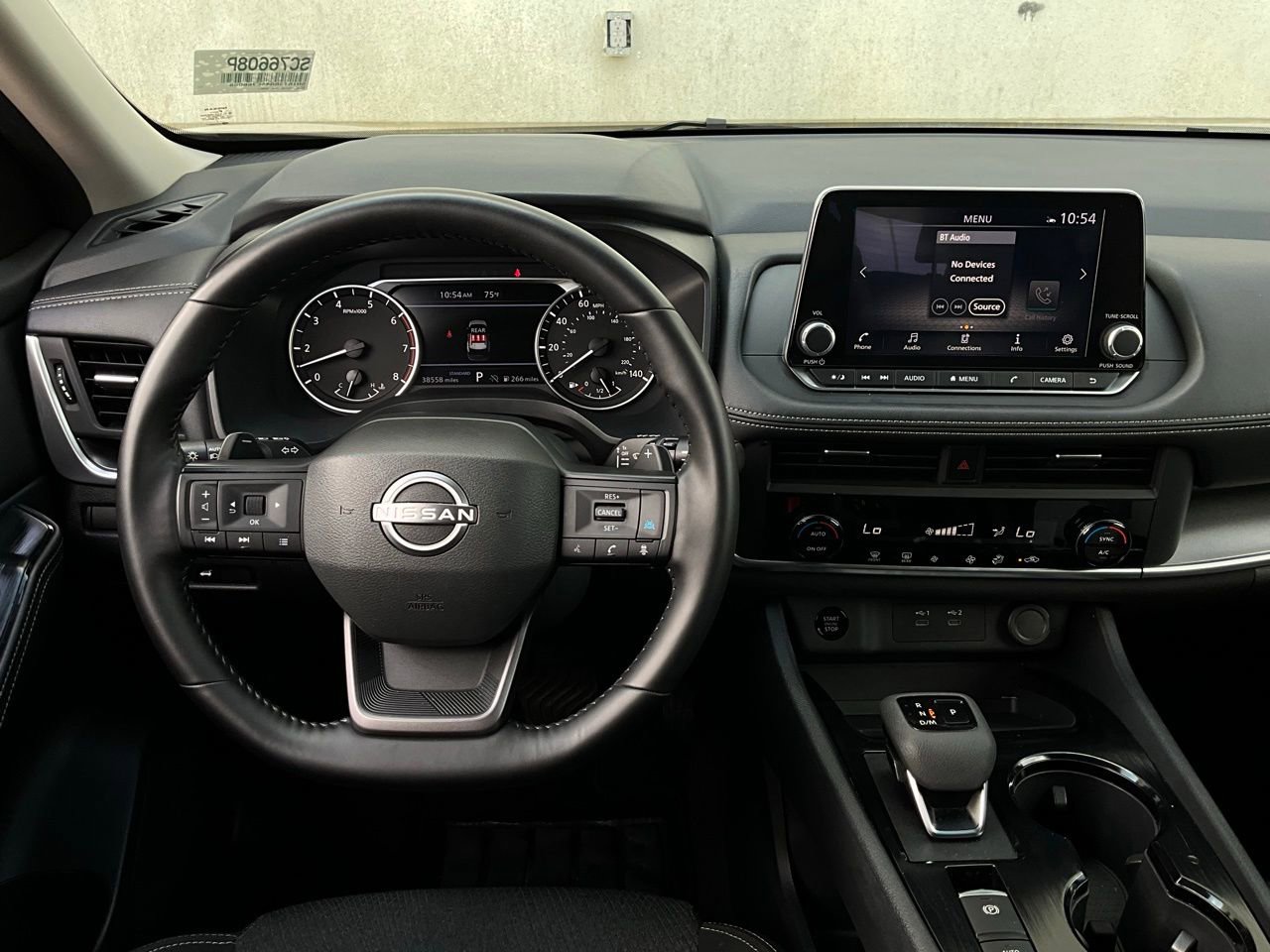 Used 2025 Nissan Rogue SV image 14