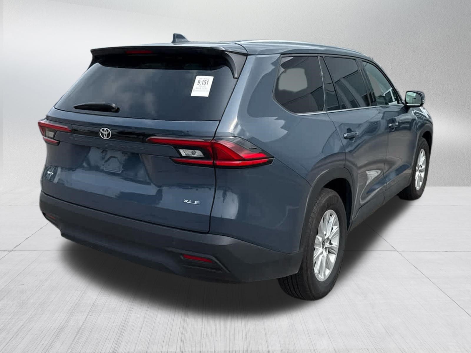 Used 2025 Toyota Grand Highlander AWD image 8