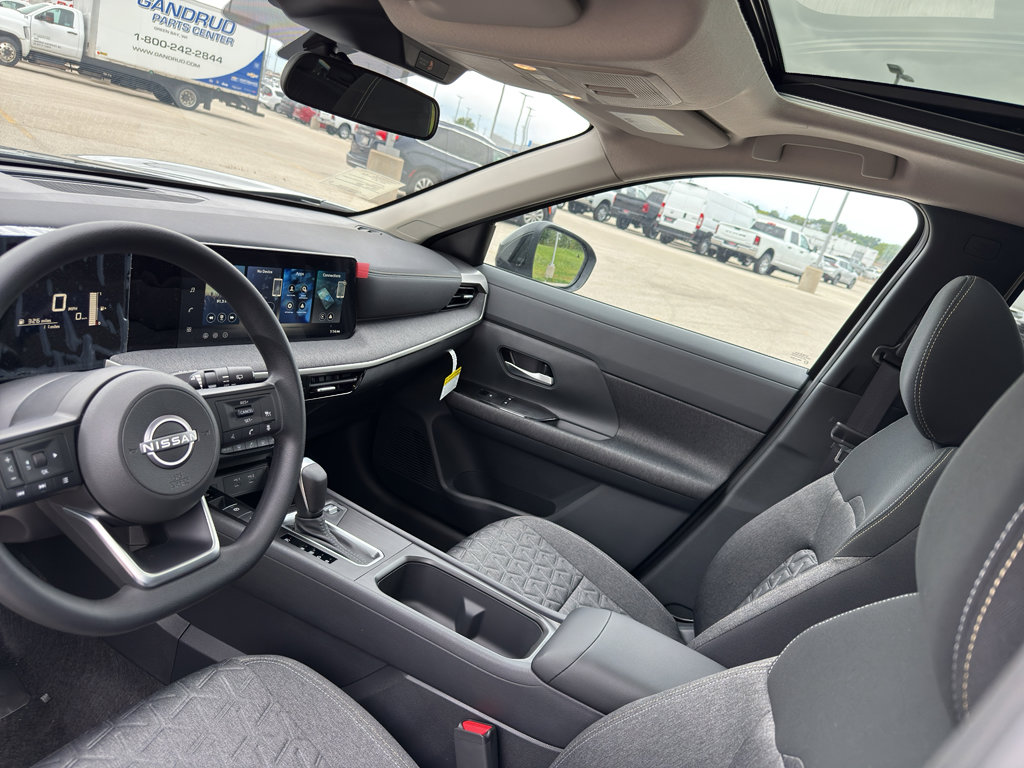 New 2026 Nissan Kicks SV w/ SV Premium Package image 25