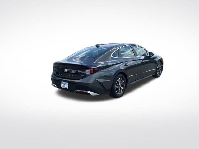 New 2026 Hyundai Sonata Blue FWD image 4