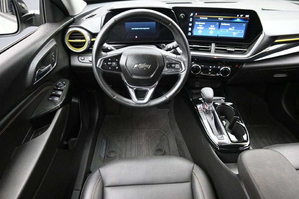 Used 2024 Chevrolet Trax ACTIV w/ Sunroof Package FWD image 14