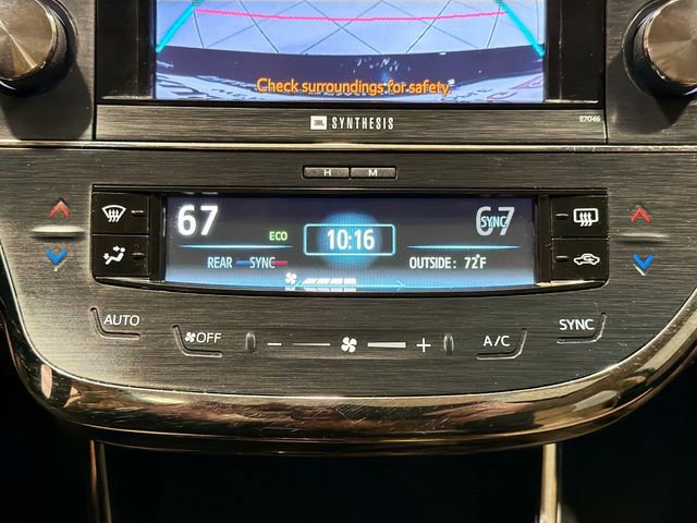 Used 2013 Toyota Avalon Limited image 13