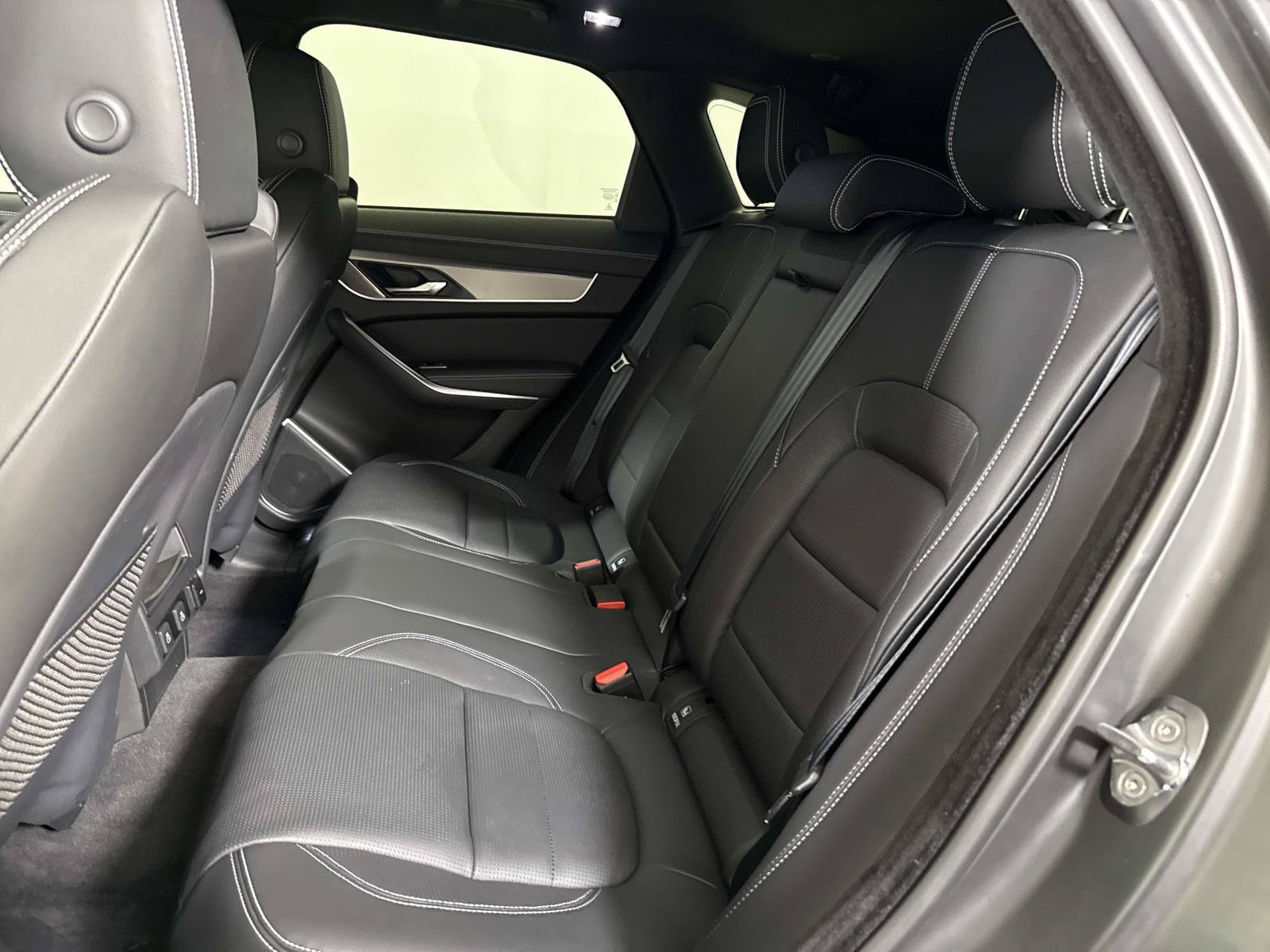 Certified 2026 Jaguar F-PACE R-Dynamic S AWD/4WD image 14