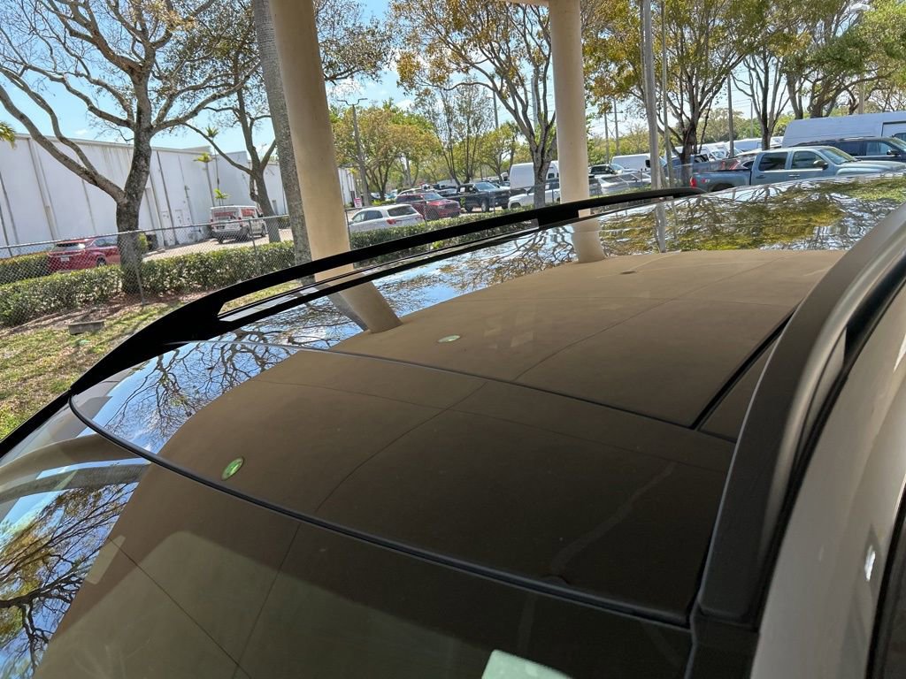 Used 2025 Mercedes-Benz GLS 450 4MATIC w/ AMG Line Exterior image 14