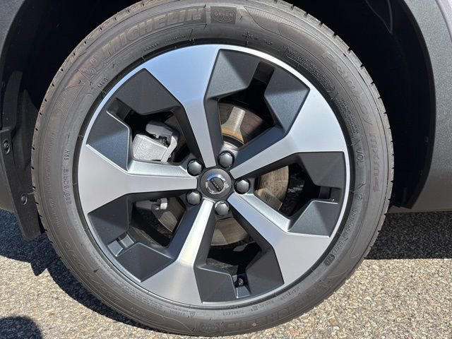 New 2026 Volvo XC40 B5 Plus w/ Protection Package Premier AWD/4WD image 12