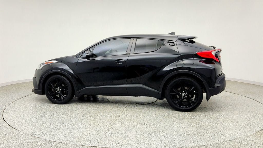 Used 2018 Toyota C-HR XLE FWD image 8