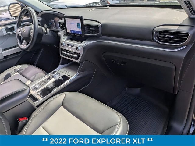 Certified 2022 Ford Explorer XLT w/ Equipment Group 202A image 34