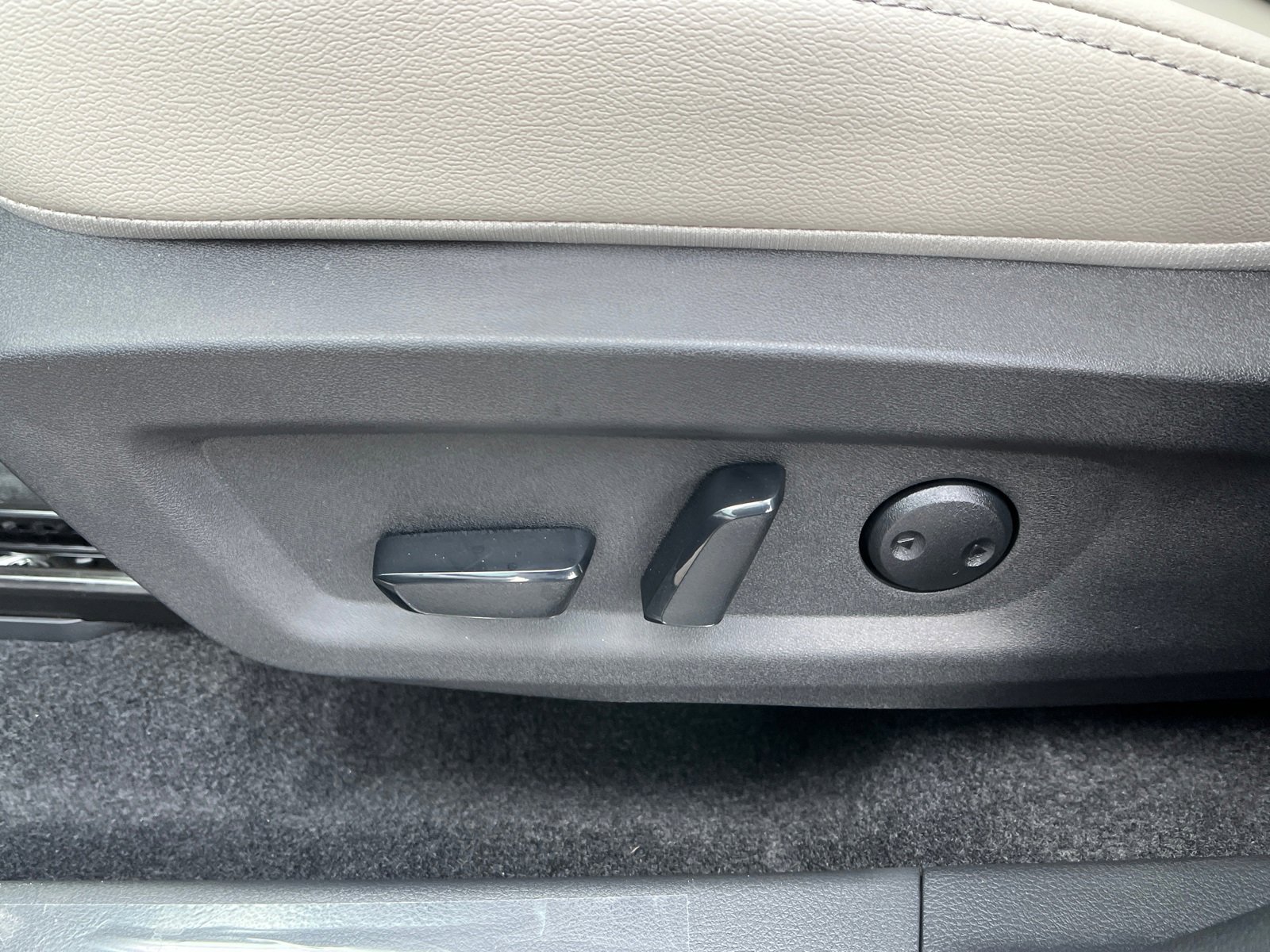 New 2025 Nissan Murano SL w/ Cargo Package image 10