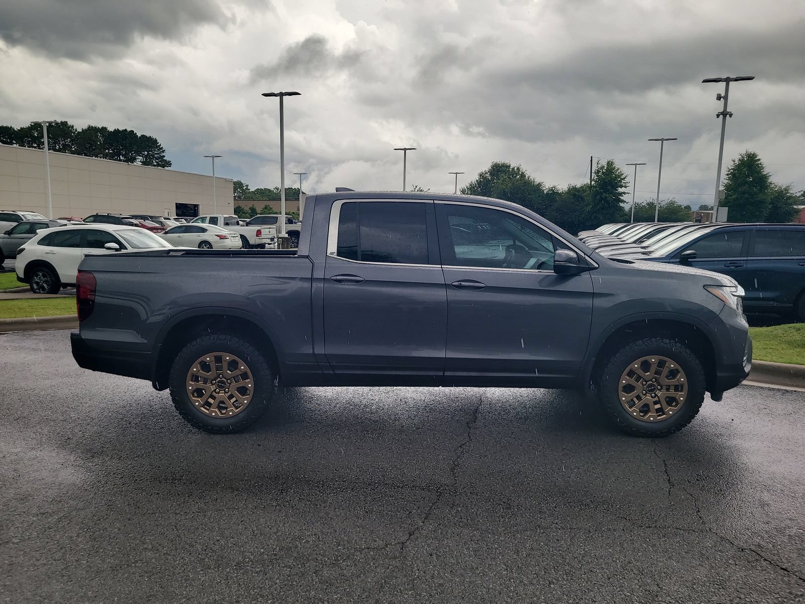 Certified 2023 Honda Ridgeline RTL image 2