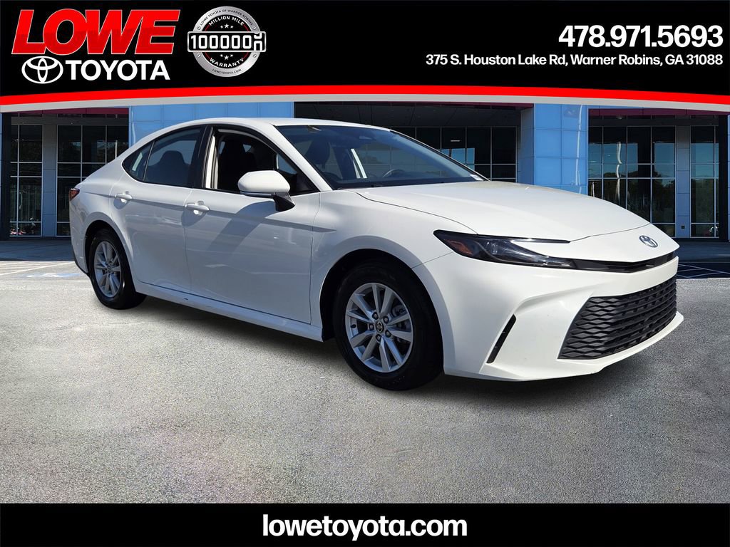 Certified 2025 Toyota Camry LE FWD image 1