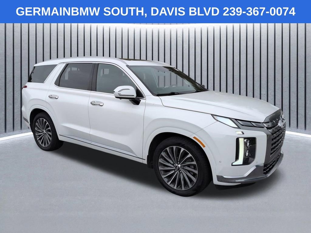 Used 2023 Hyundai Palisade Calligraphy image 3
