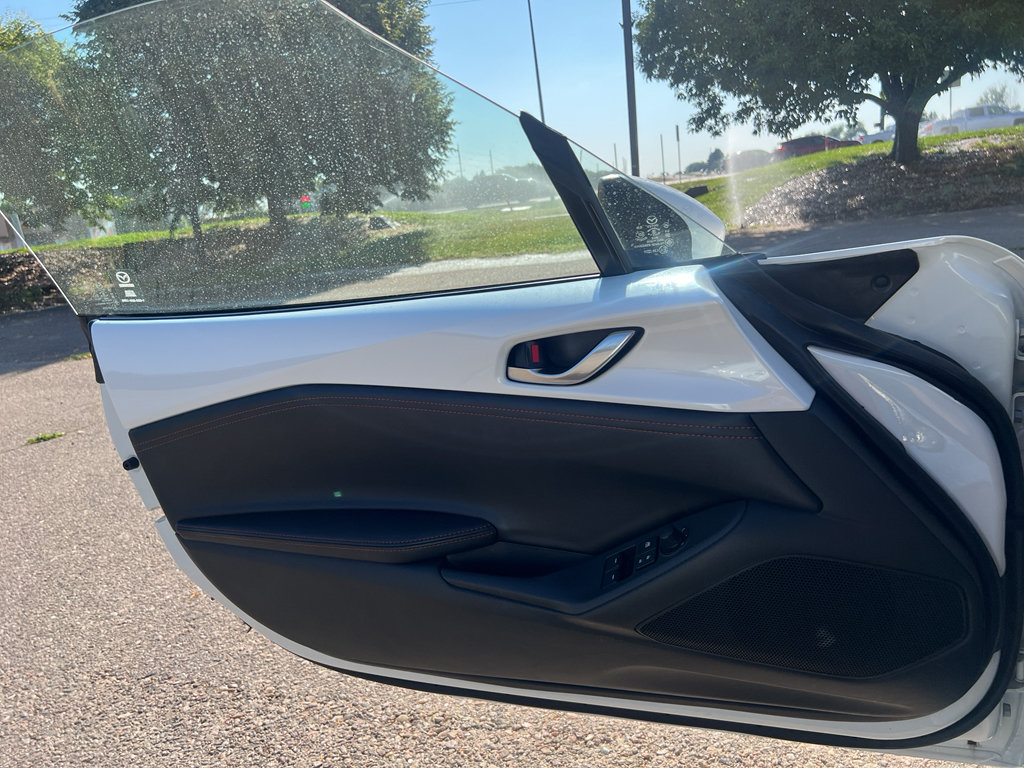 Used 2023 MAZDA MX-5 Miata Grand Touring RWD image 14