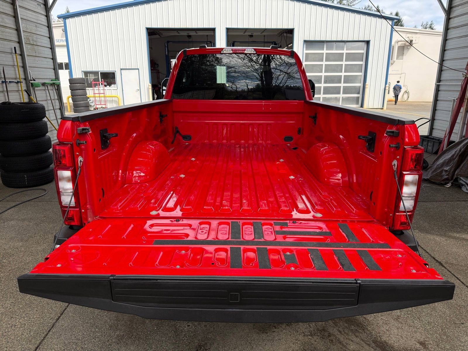 Used 2021 Ford F350 XLT w/ Camper Package AWD/4WD image 7