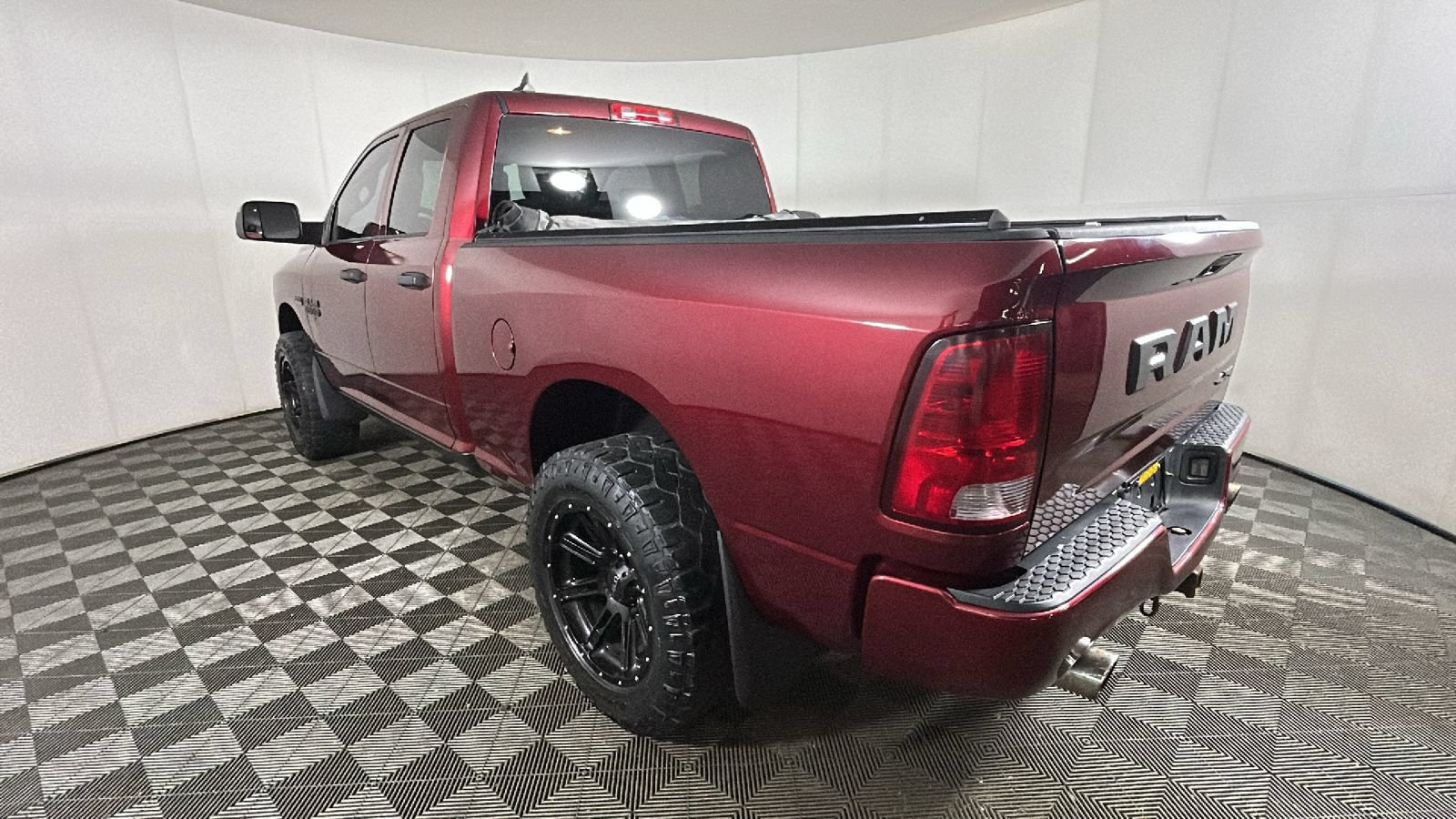 Used 2019 RAM 1500 Express w/ Wheel & Sound Group AWD/4WD image 5