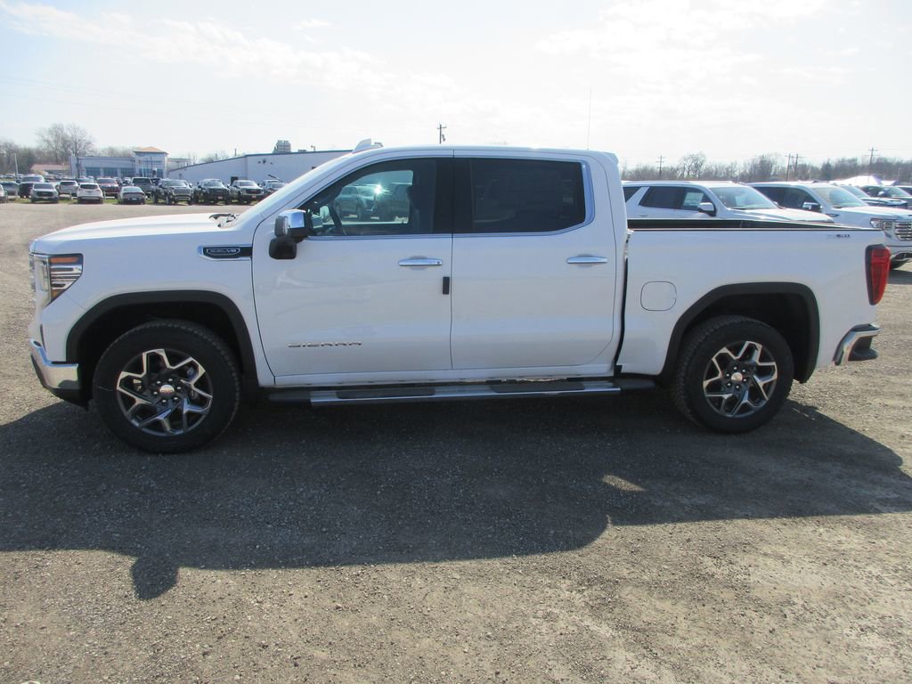 New 2026 GMC Sierra 1500 SLT image 11