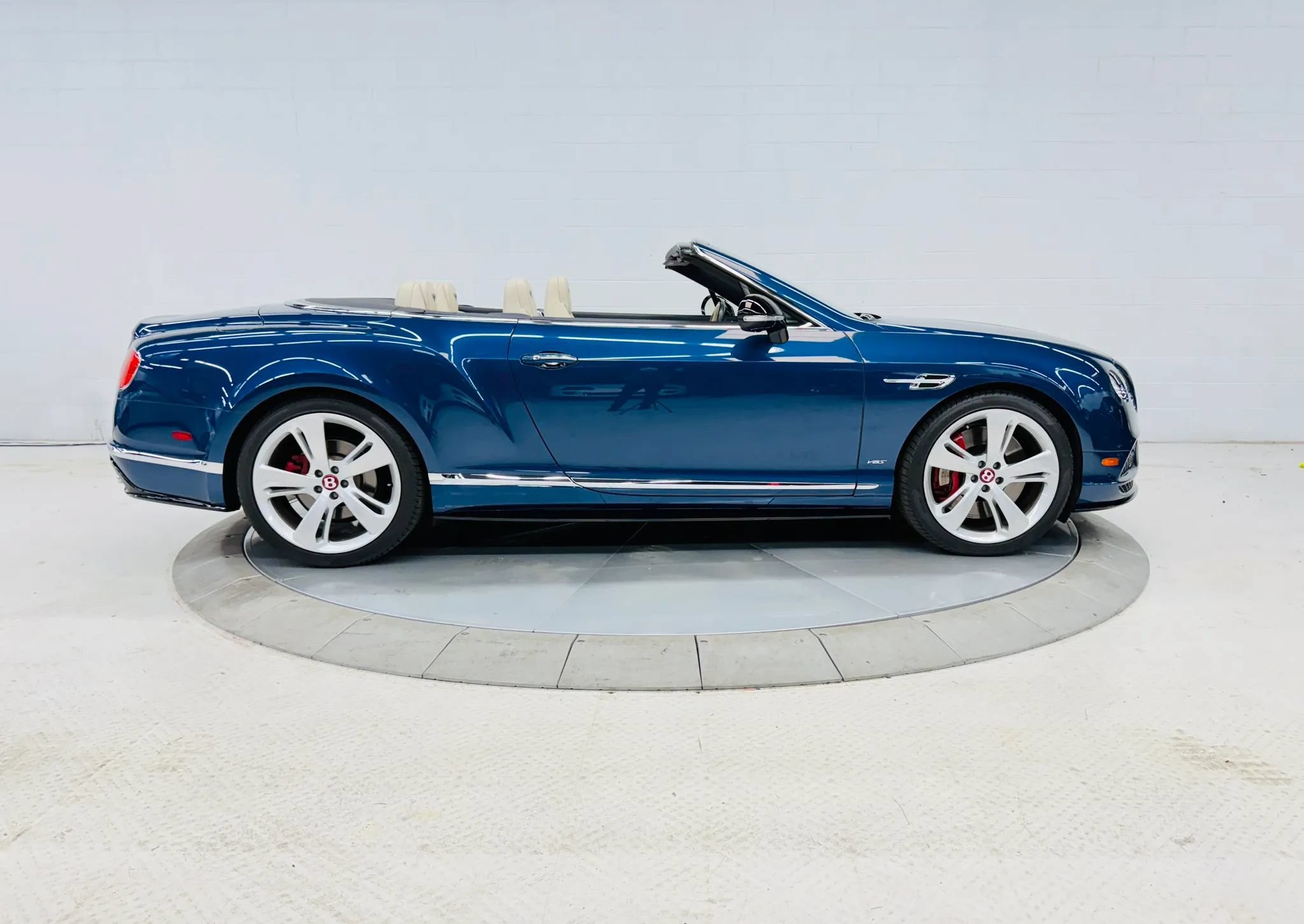 Used 2016 Bentley Continental GT V8 S AWD/4WD image 3