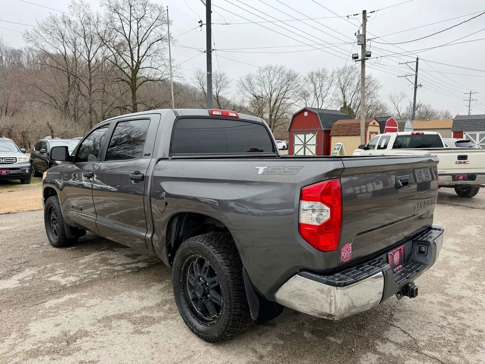 Used 2017 Toyota Tundra SR5 RWD image 7