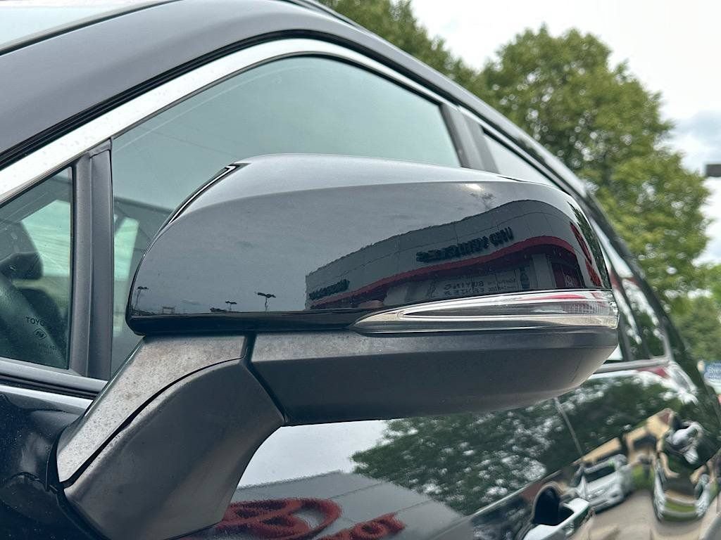 Certified 2021 Toyota RAV4 LE w/ Carpet Mat Package (TMS) AWD/4WD image 9