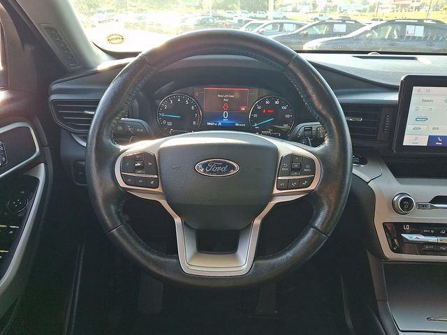Used 2020 Ford Explorer XLT w/ Comfort Package RWD image 19