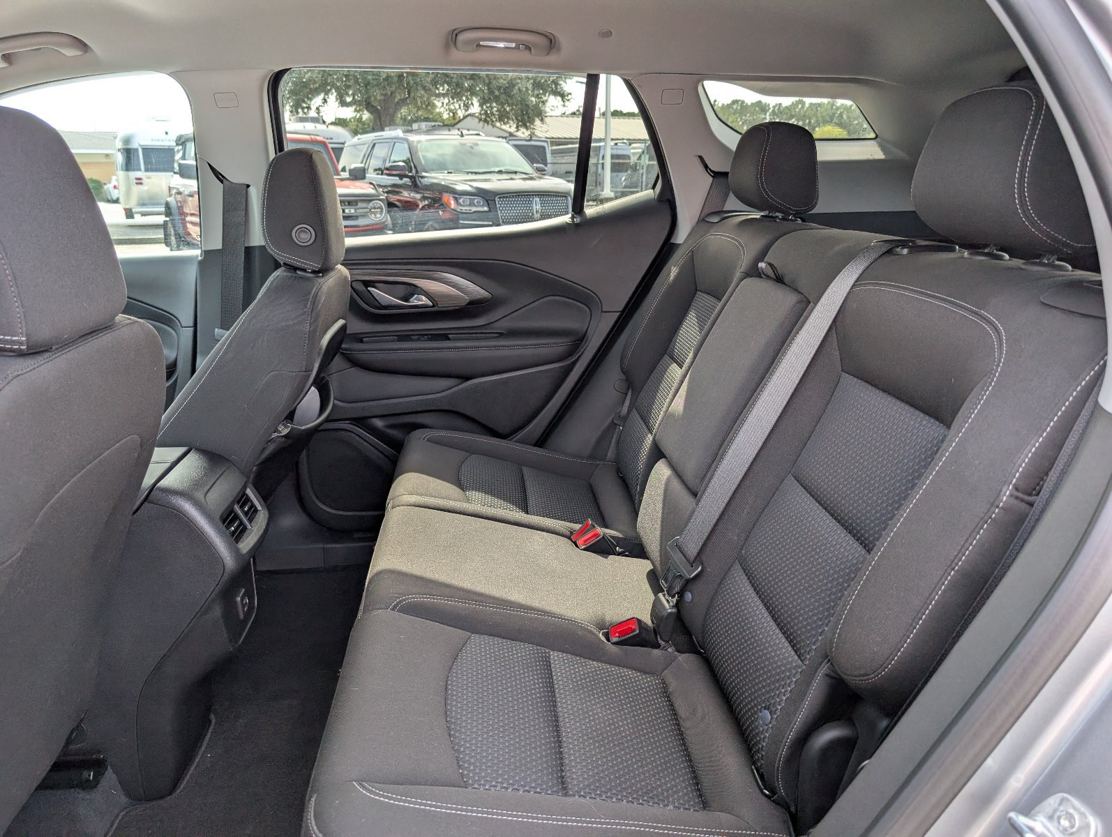 Used 2023 GMC Terrain SLE w/ Driver Convenience Package FWD image 30